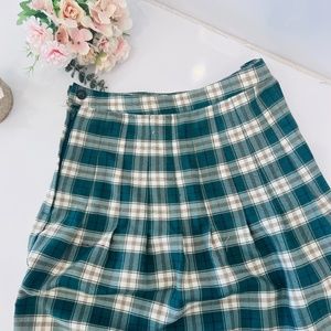 Plaid green skirt